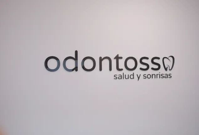 Odontoss instalaciones y personal clínica Antequera