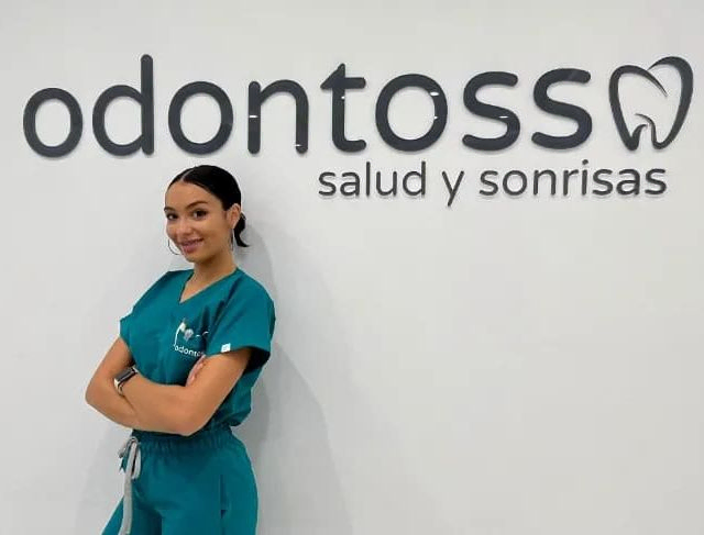 Odontoss instalaciones y personal clínica Antequera